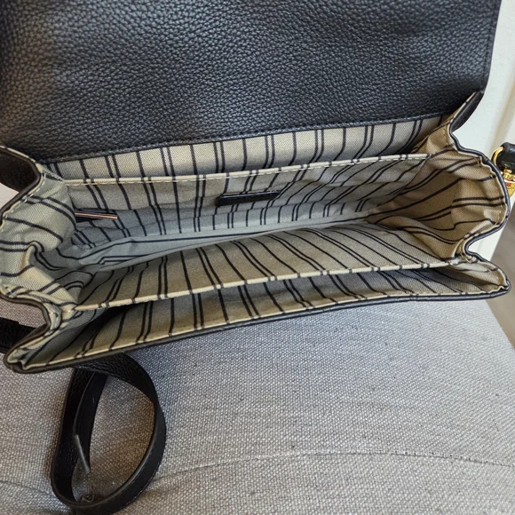 Black Crossbody Bag - Picture 3 of 10